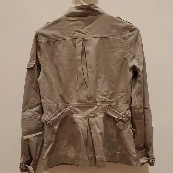 Khaki button-down jacket with pockets - Picture 5 of 5